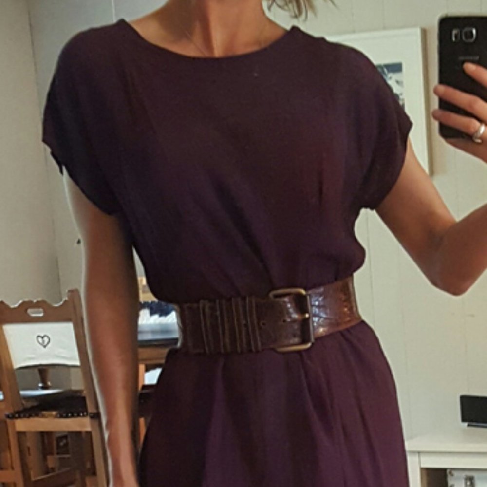 Vintage MAD MEN Joan Holloway style purple dress, fits like medium